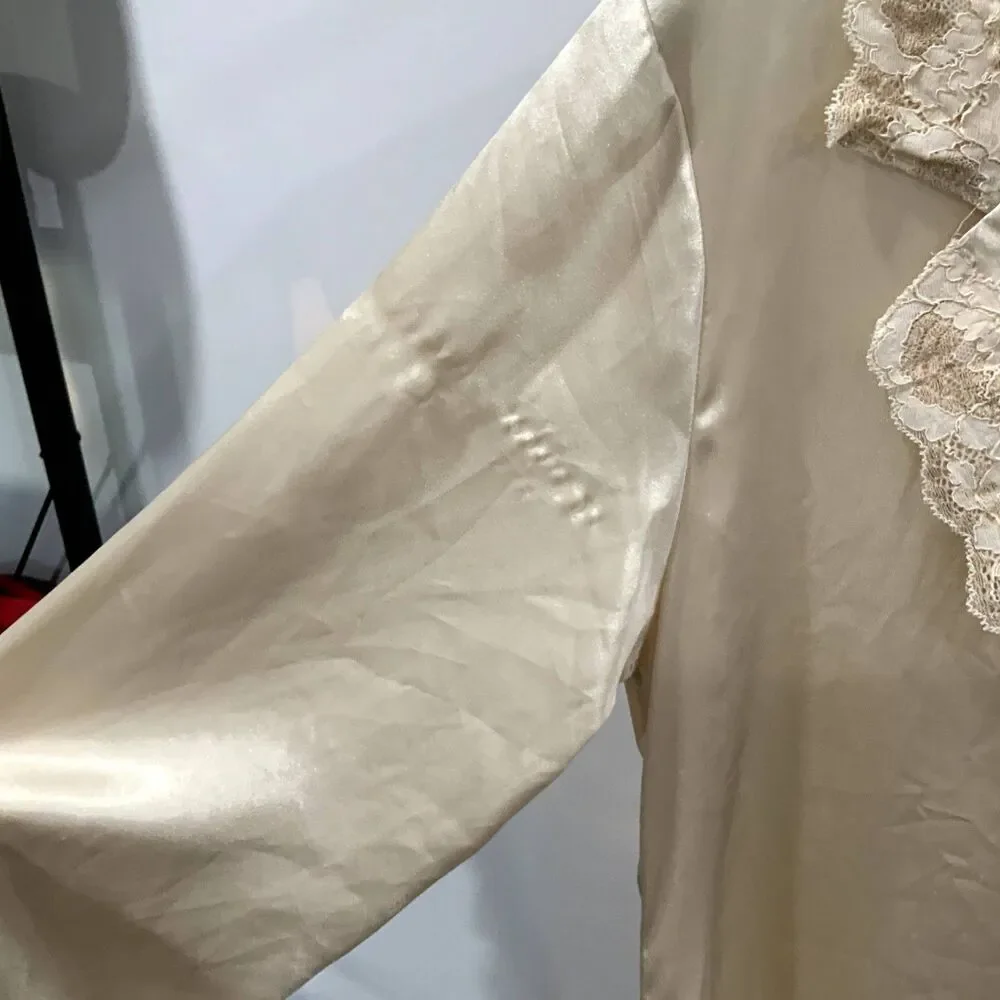 Vintage Victoria Secret Robe in Color Champagne w/Lace Trim Size M/L - Picture 14 of 14